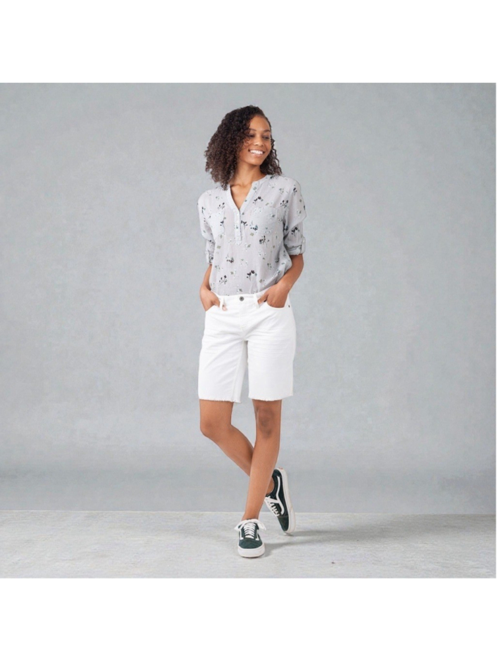 Carve Designs Oahu Corduroy Cut Off Shorts 10" Inseam Cloud White Sz 4 NWT